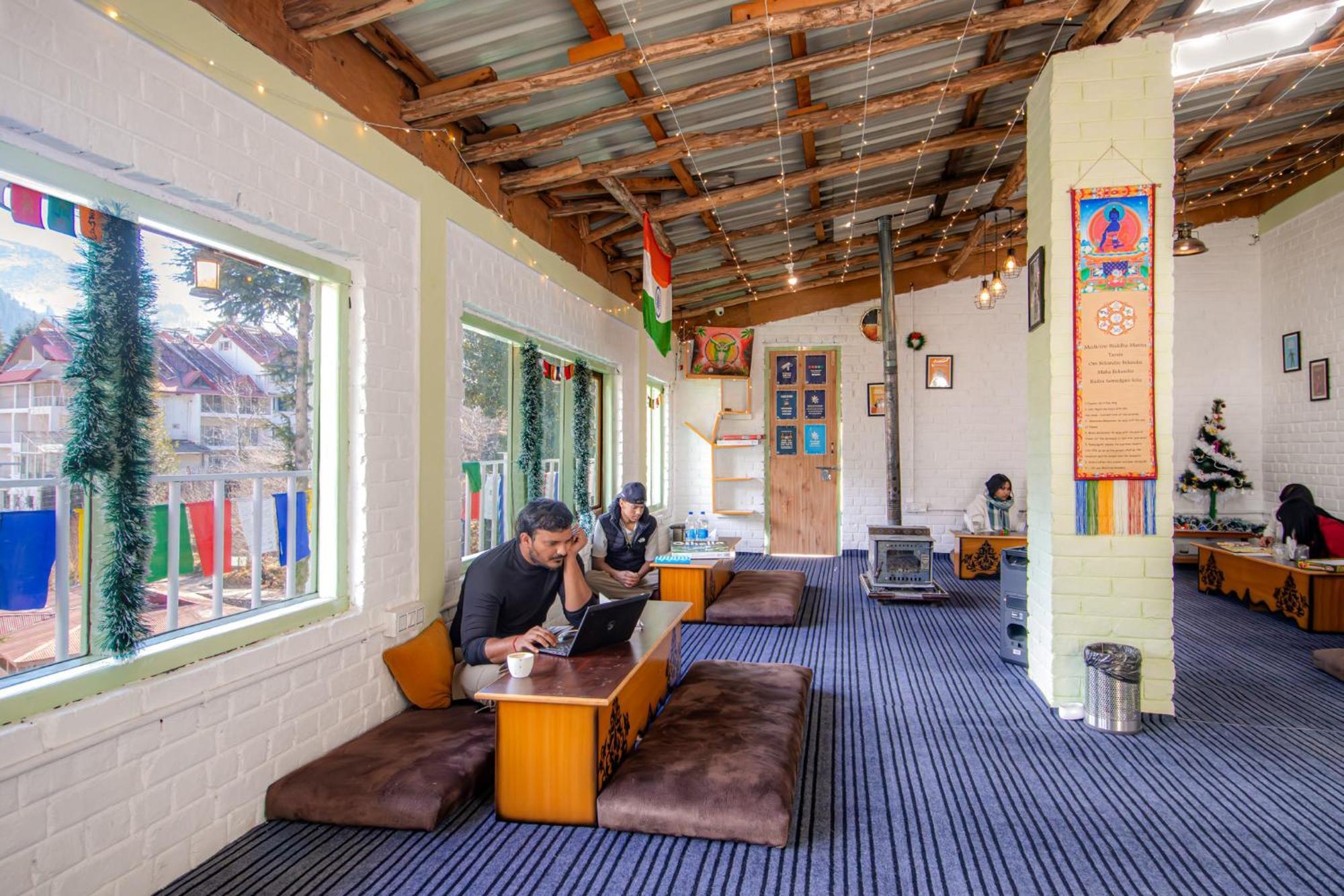 Hostel Dormigo Manāli Exterior foto